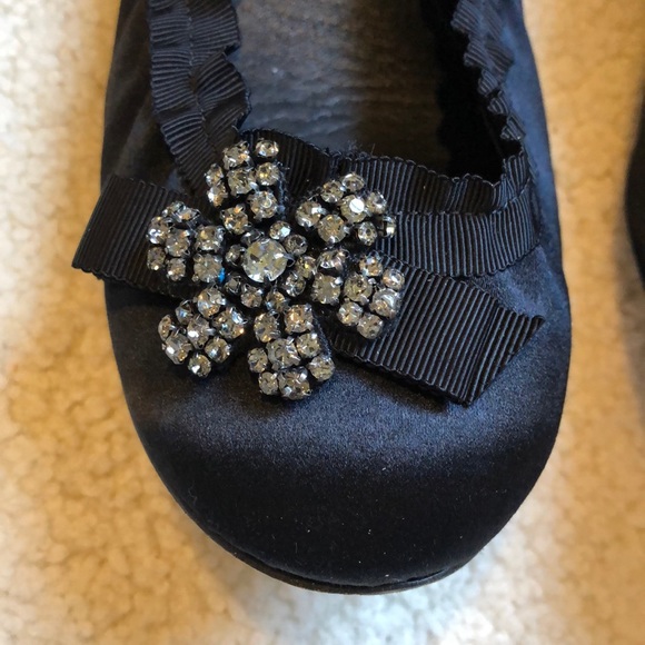 Vera Wang Lavender satin flats 10m - Picture 2 of 3